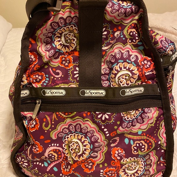 LeSportsac Weekender - Picture 2 of 3
